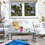 Nueva Vida En A 50m De La Playa Terraza Privada Y Barbacoa By Family Homes Apartment